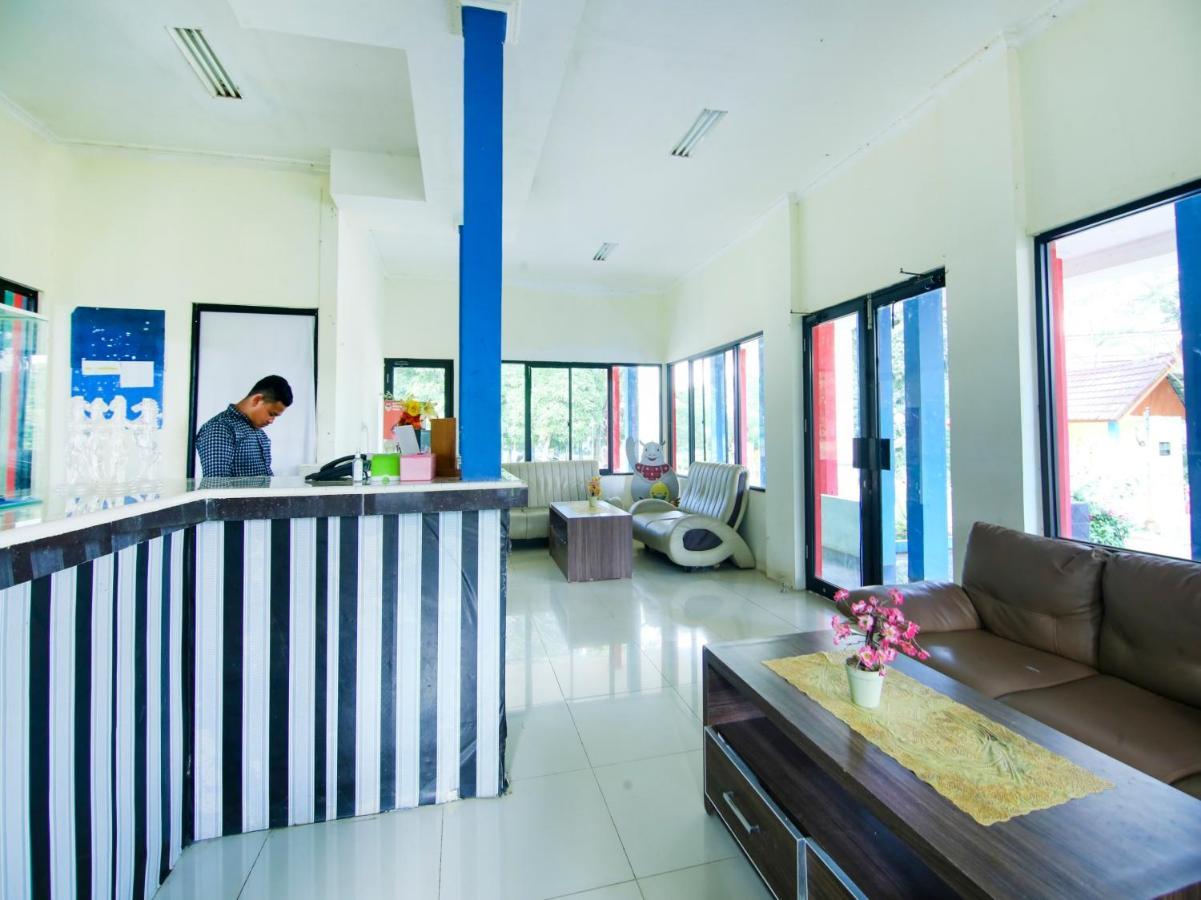 Oyo 3475 Villa Ex Mtq Pagaralam Экстерьер фото